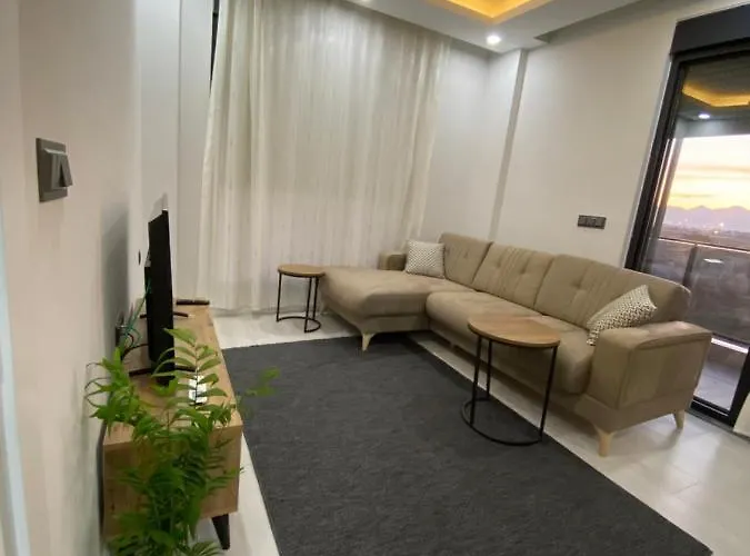 Lux 1+1 Airport View Daire Antalya